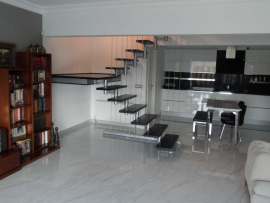 Sahanlıklı Merdivenler